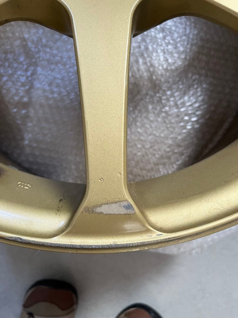 YOKOHAMA ホイール　AVS モデル7 ゴールド