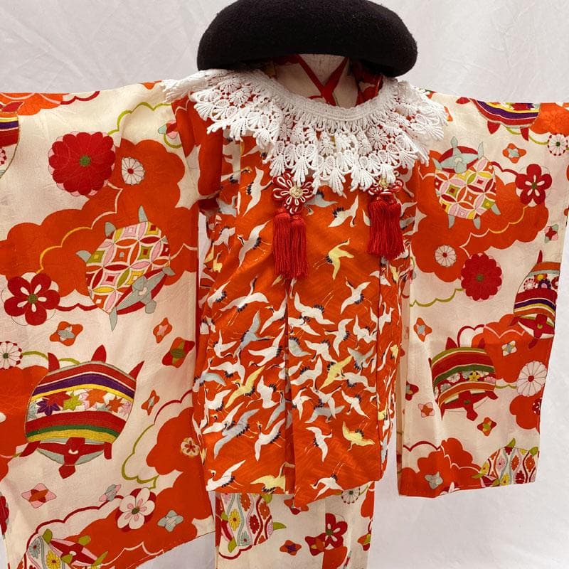 ◎509ag7◎七五三 三歳 女の子 アンティーク着物&被布 レトロ 濃朱色◎