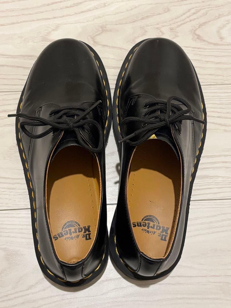 Dr. Martens 3ホールブラックレザー シューズ