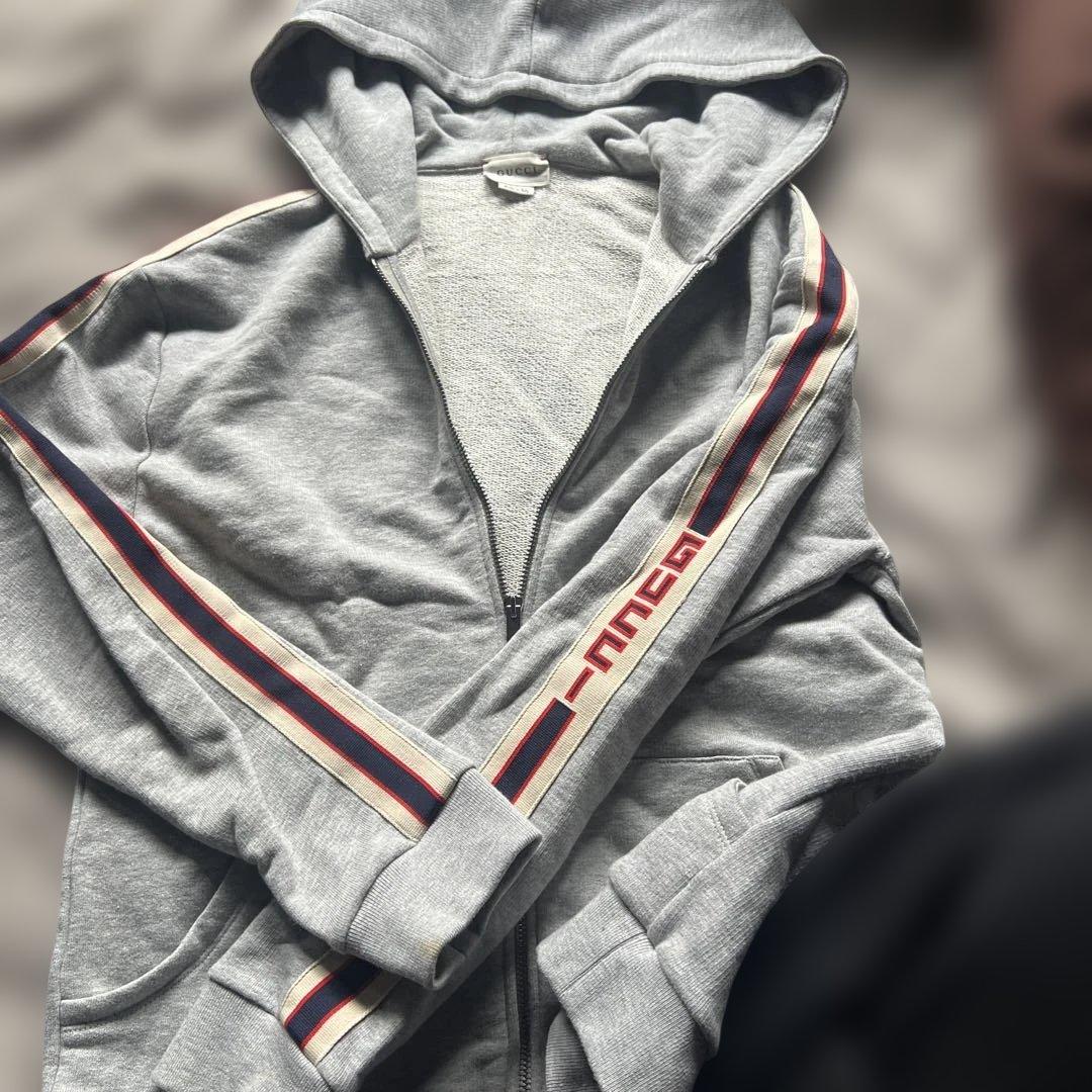 GUCCI パーカー小柄な女子なら着れます