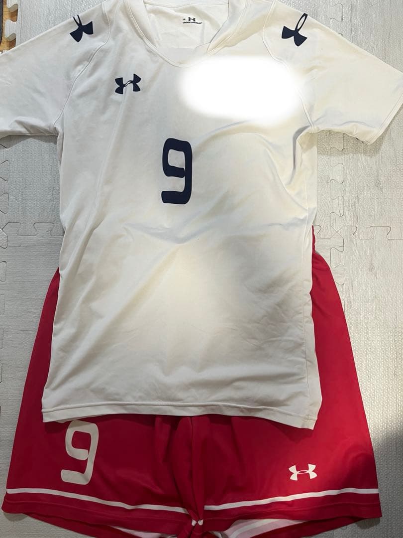 アンダーアーマー　サッカー　ユニフォーム　Lサイズ