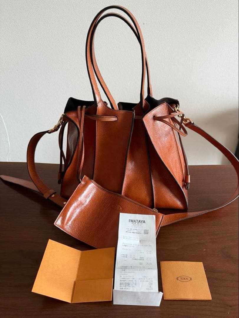 トッズ　ショルダーバック