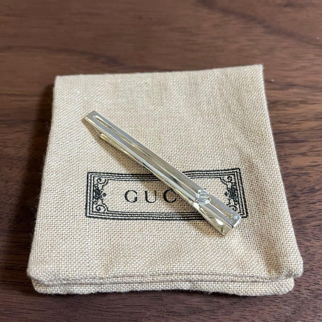 【週末セール】GUCCI ノットディテール GG ネクタイピン　シルバー