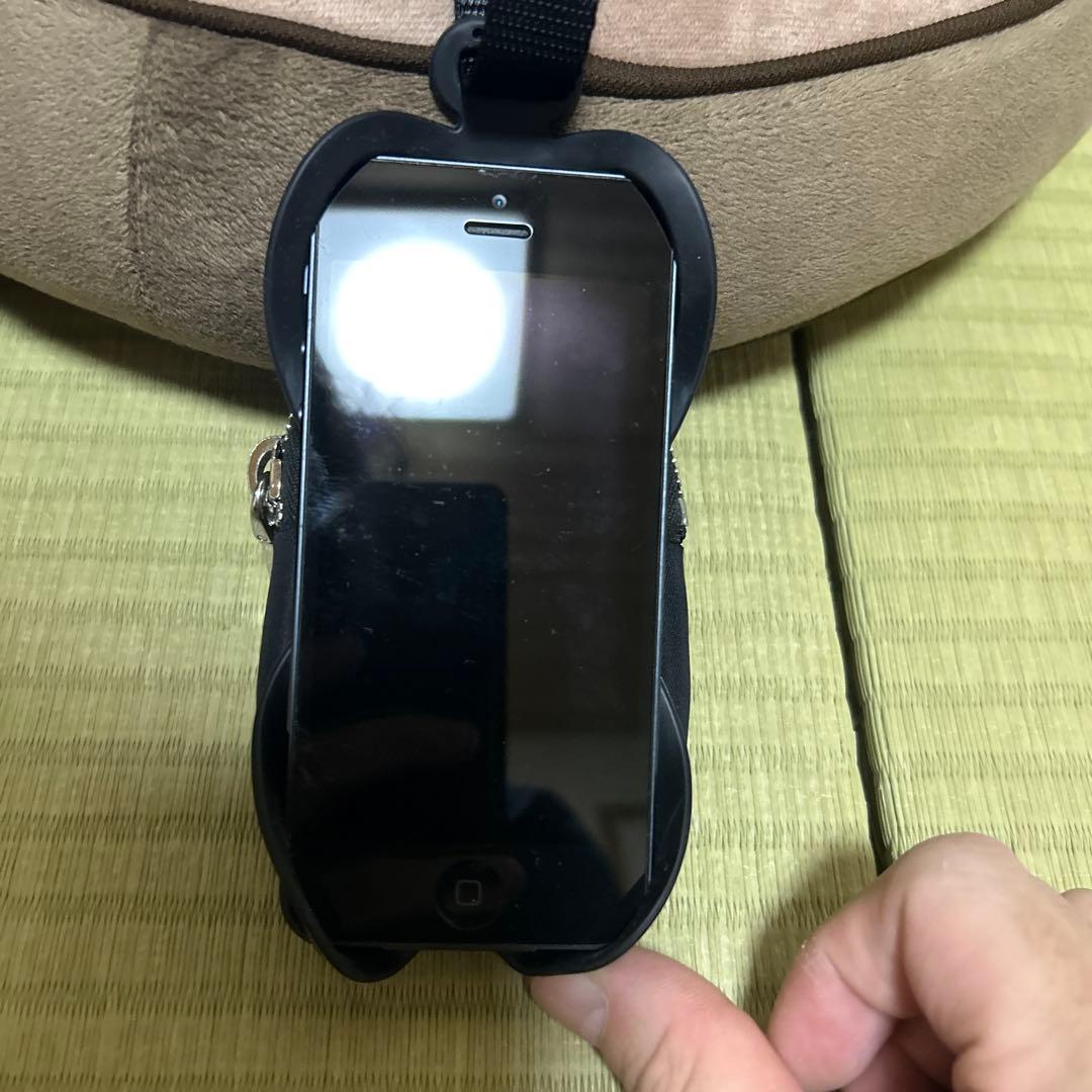 プラダ　携帯ストラップ