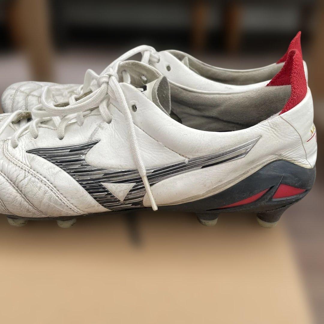Mizuno Morelia NeoⅣサッカーシューズ ホワイト/レッド