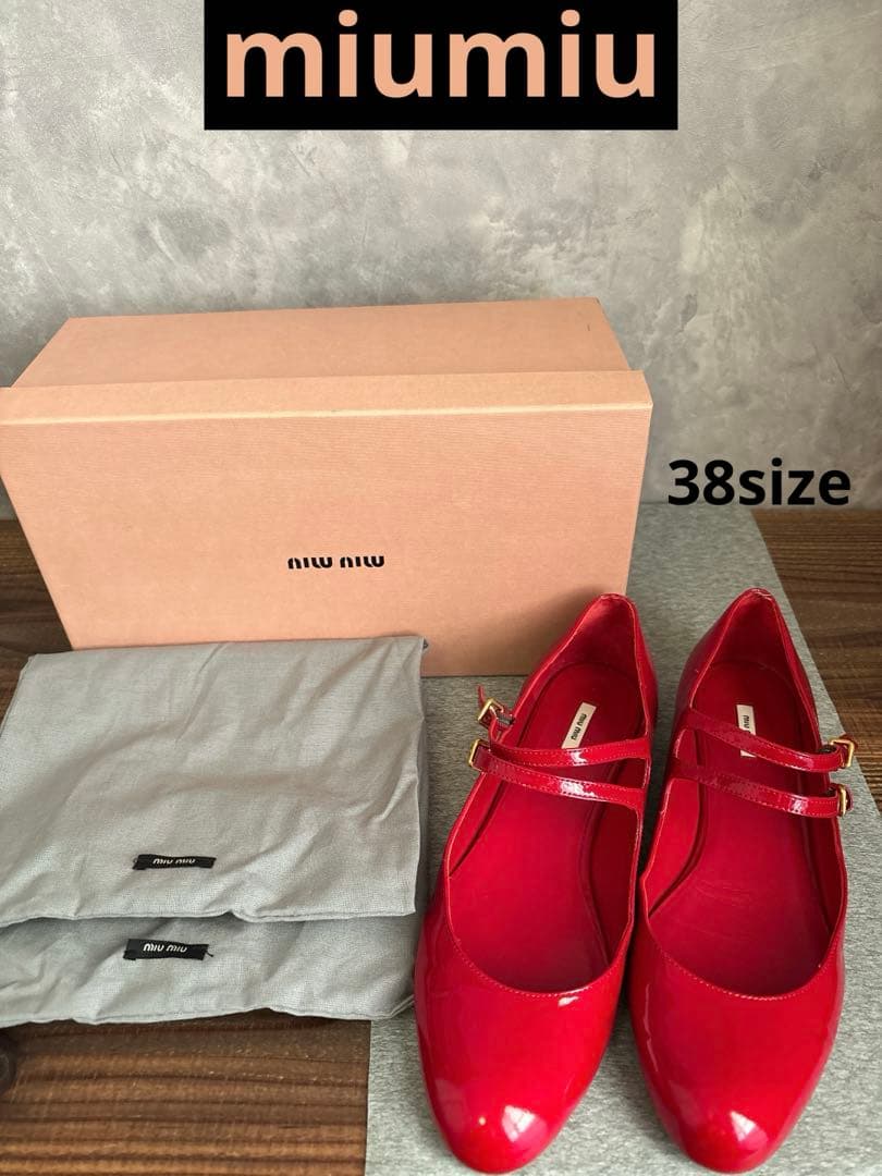 miu miu レッド フラットシューズ アンクルストラップ バレエ