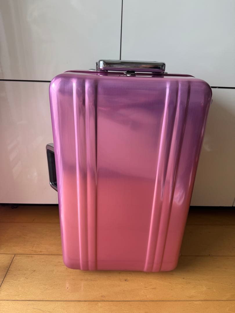 希少‼️ZERO HALLIBURTON ピンク キャリーケース　デッドストック