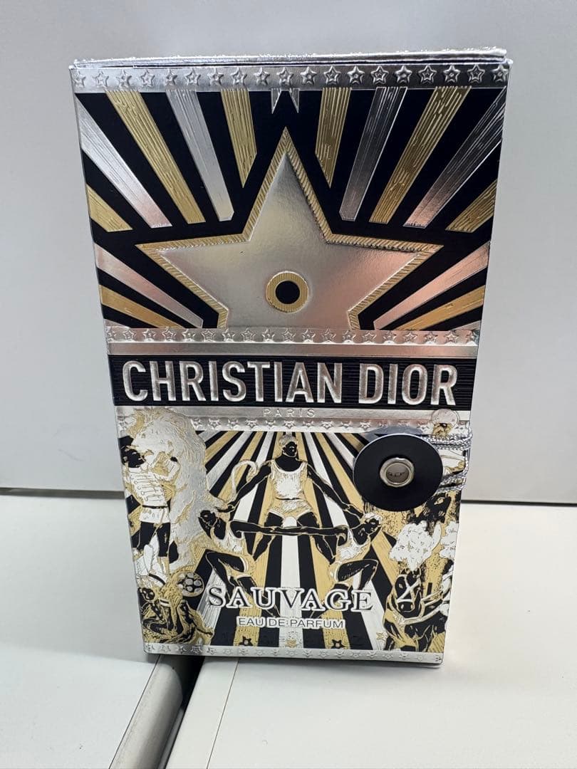 【ホリデー限定品】DIOR SAUVAGE オードゥパルファン 100ml
