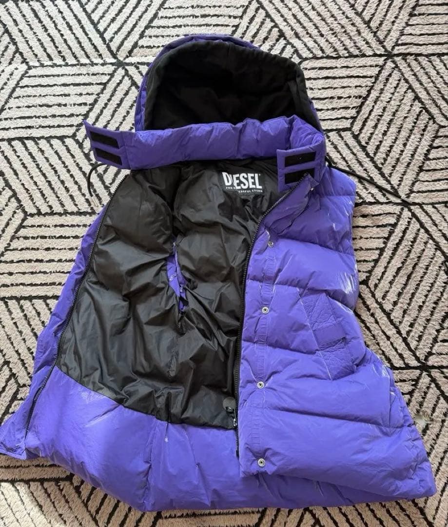 DIESEL 紫色 ダウンベスト XS