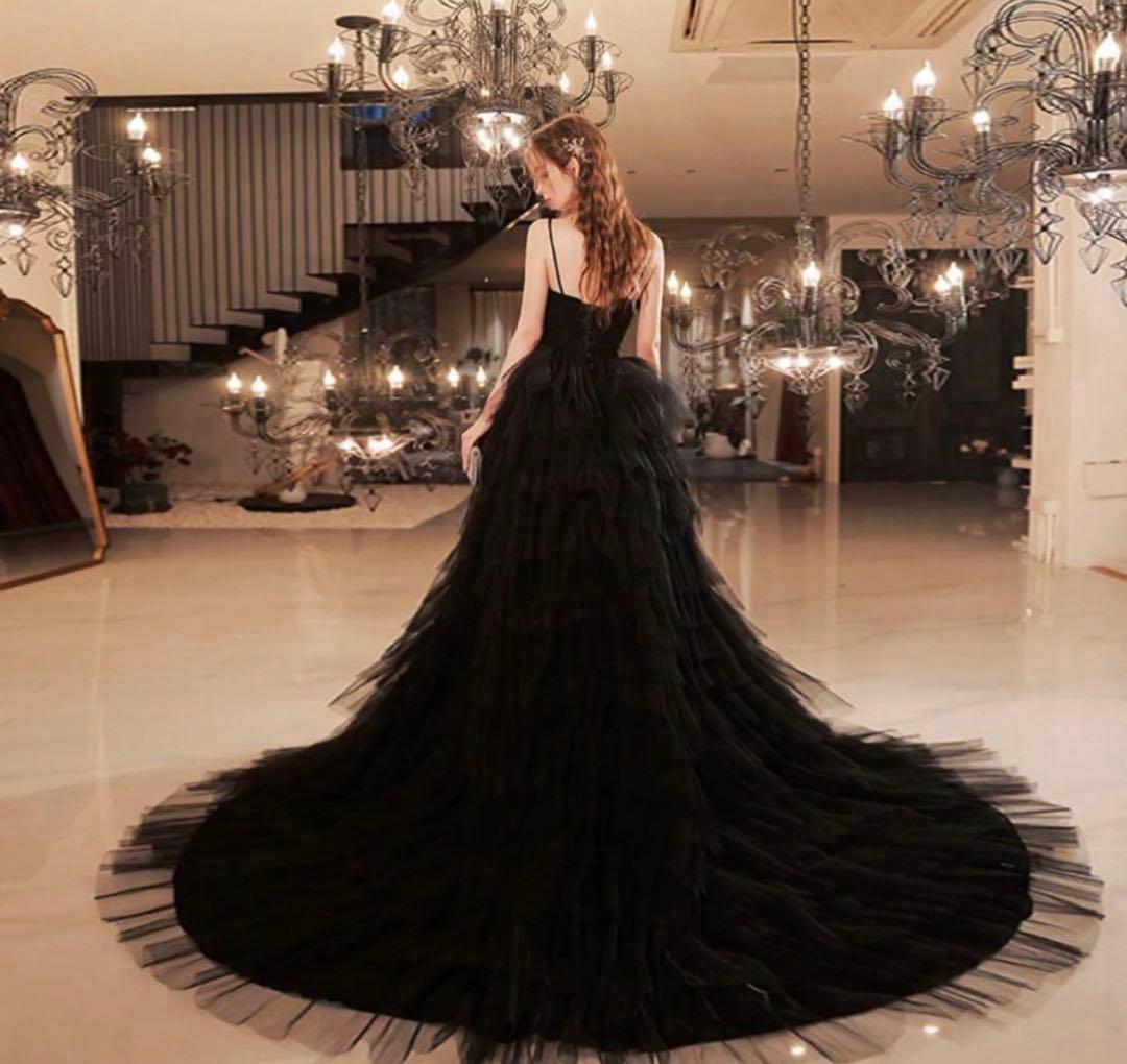 ウェディングドレス　カラードレス　ブラックドレス