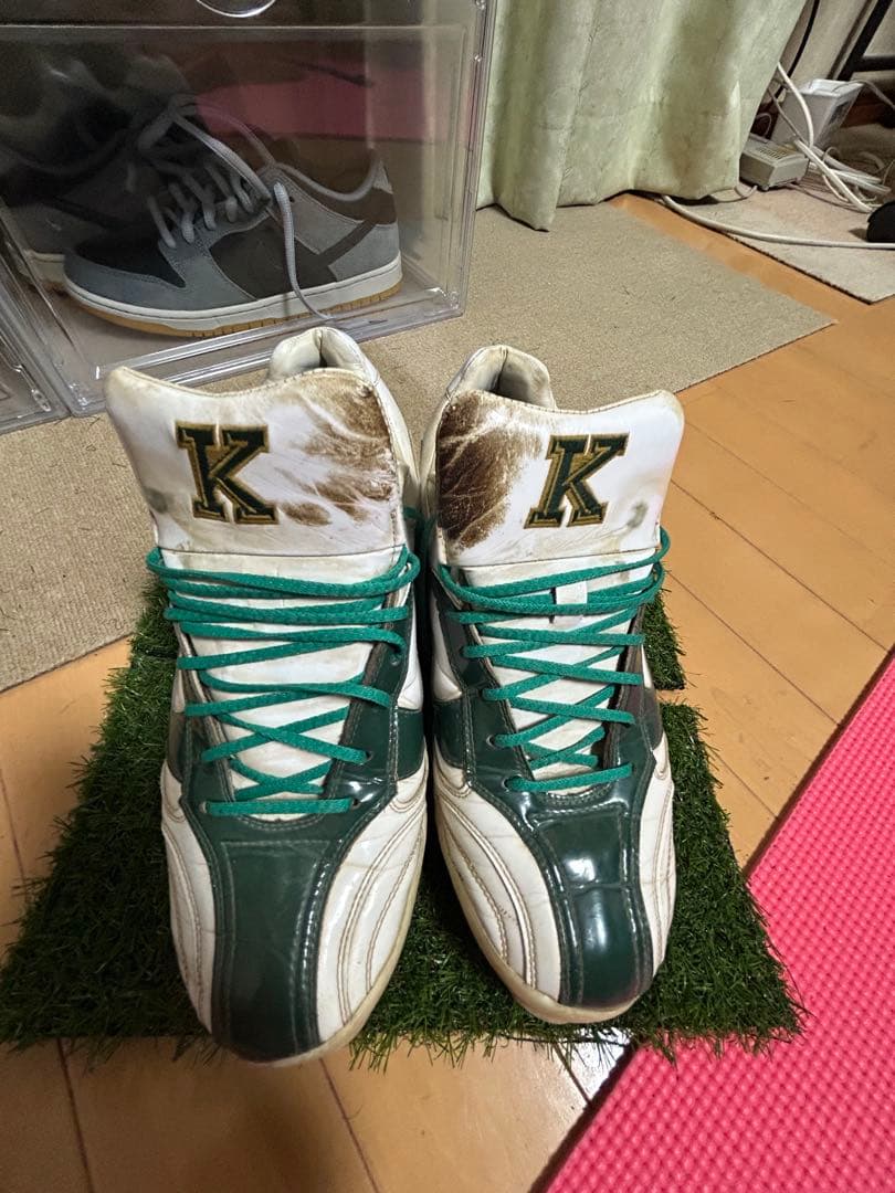 大学野球　スパイク　アンダーアーマー　28cm