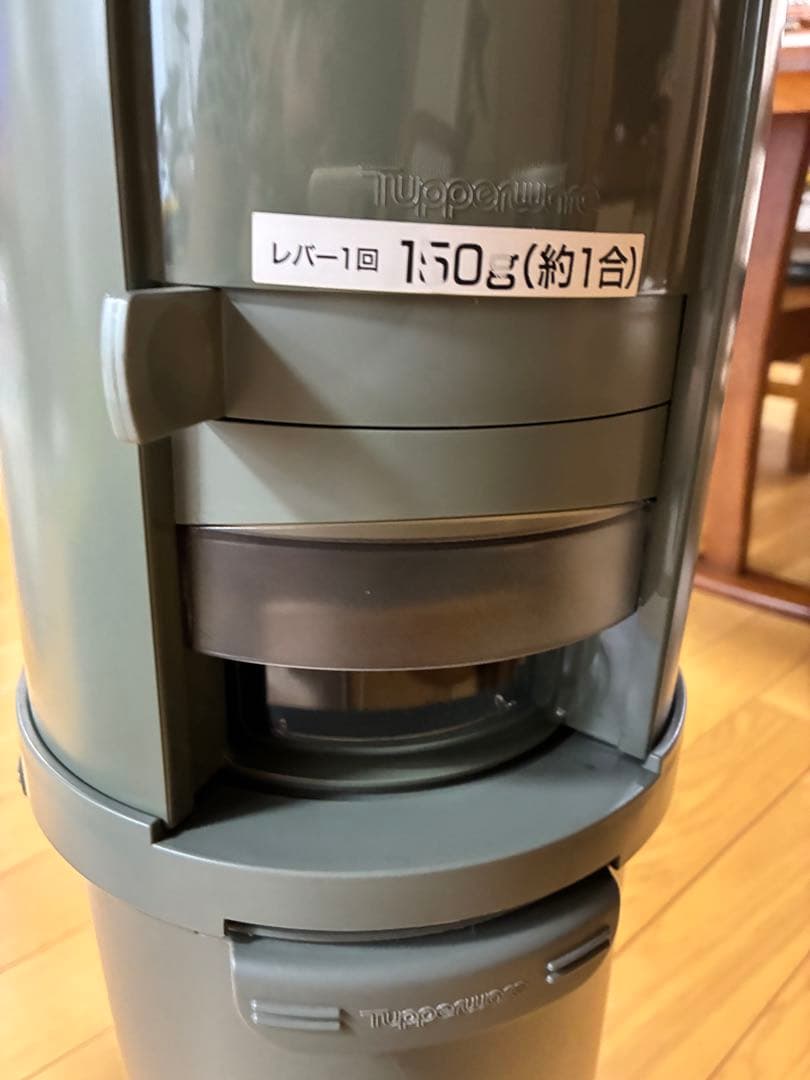 Tupperware ライスストッカー 10kg＋20kgプラスチック製 蓋付き