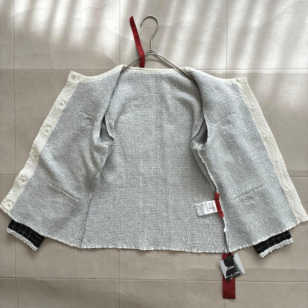 新品タグ付き 近年 ノコオーノ♡プリーツジャケット フラワー ブローチ付 黒