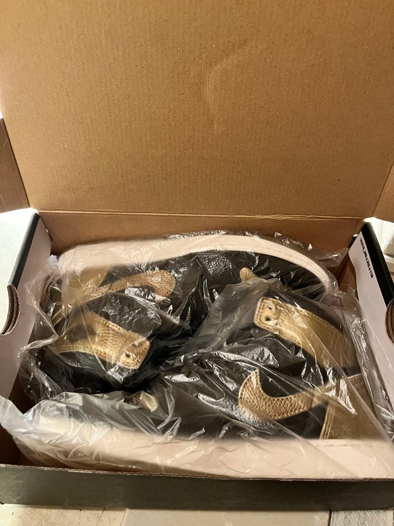 Nike Air Jordan 1 ブラック/ゴールド　激安！美品‼︎ 24.5
