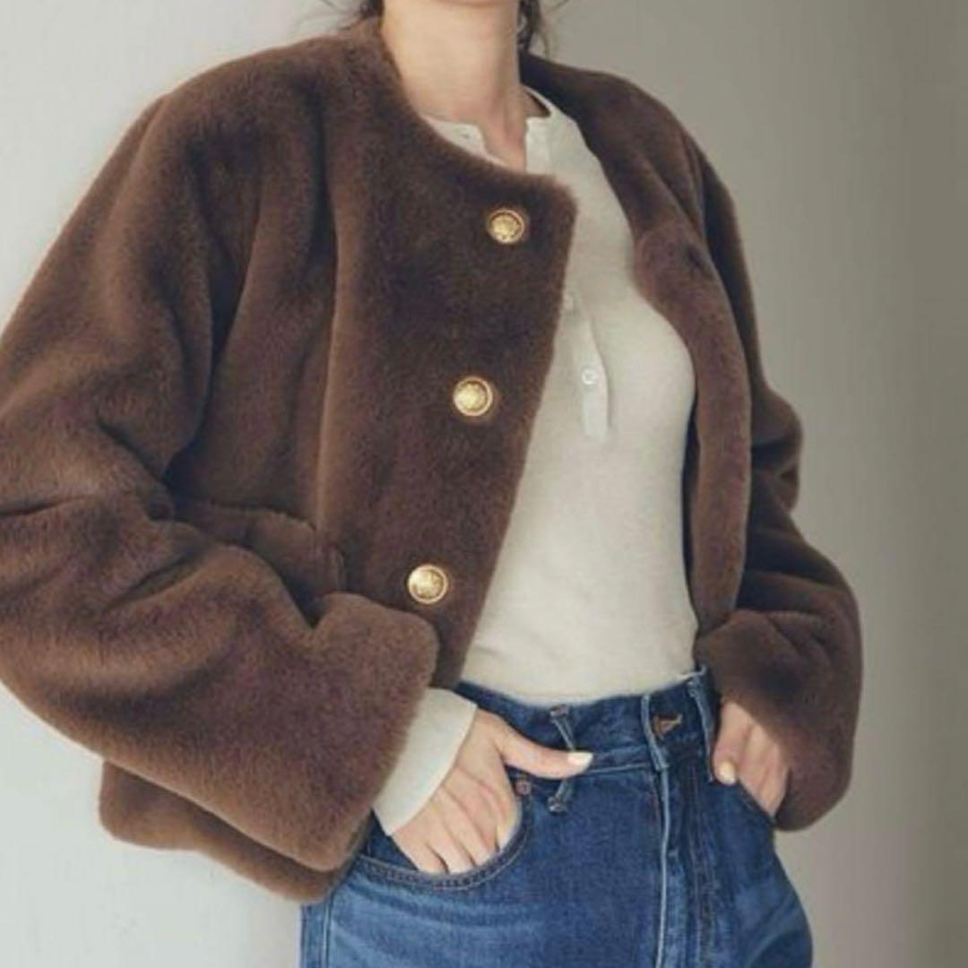 Mila Owen 金釦クロップドファージャケット ブラウン