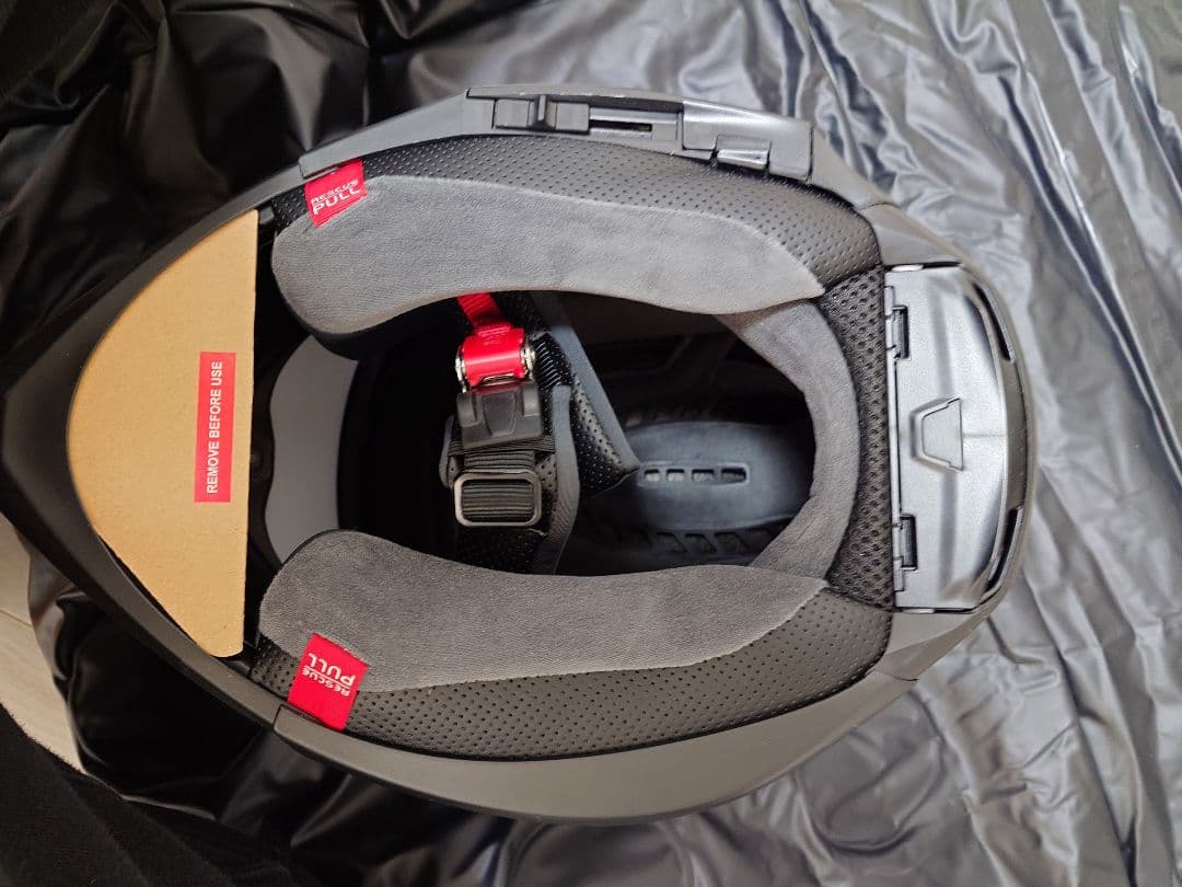 AGV K7 ブラック　ヘルメット