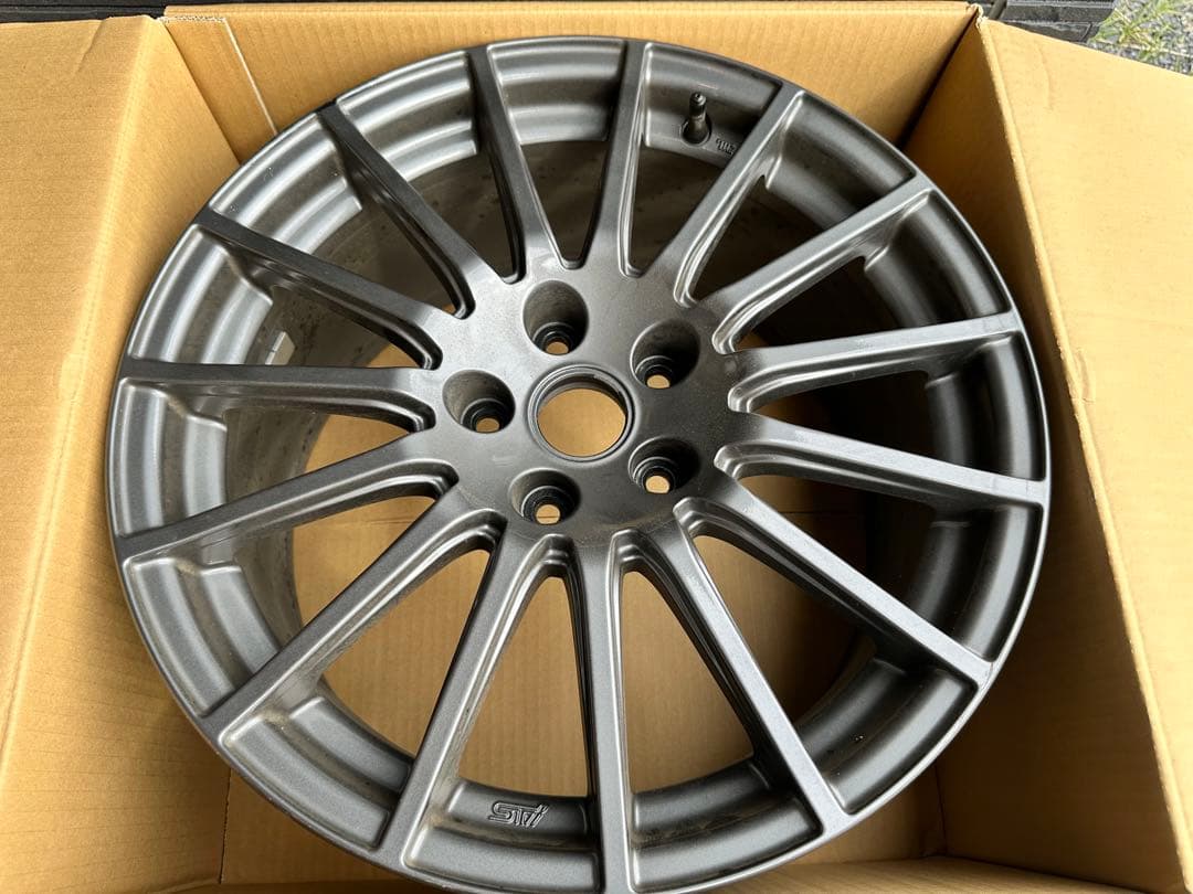 東*軍様 スバル ホイール 18×8 1/2J 55 E29 ENKEI 1本