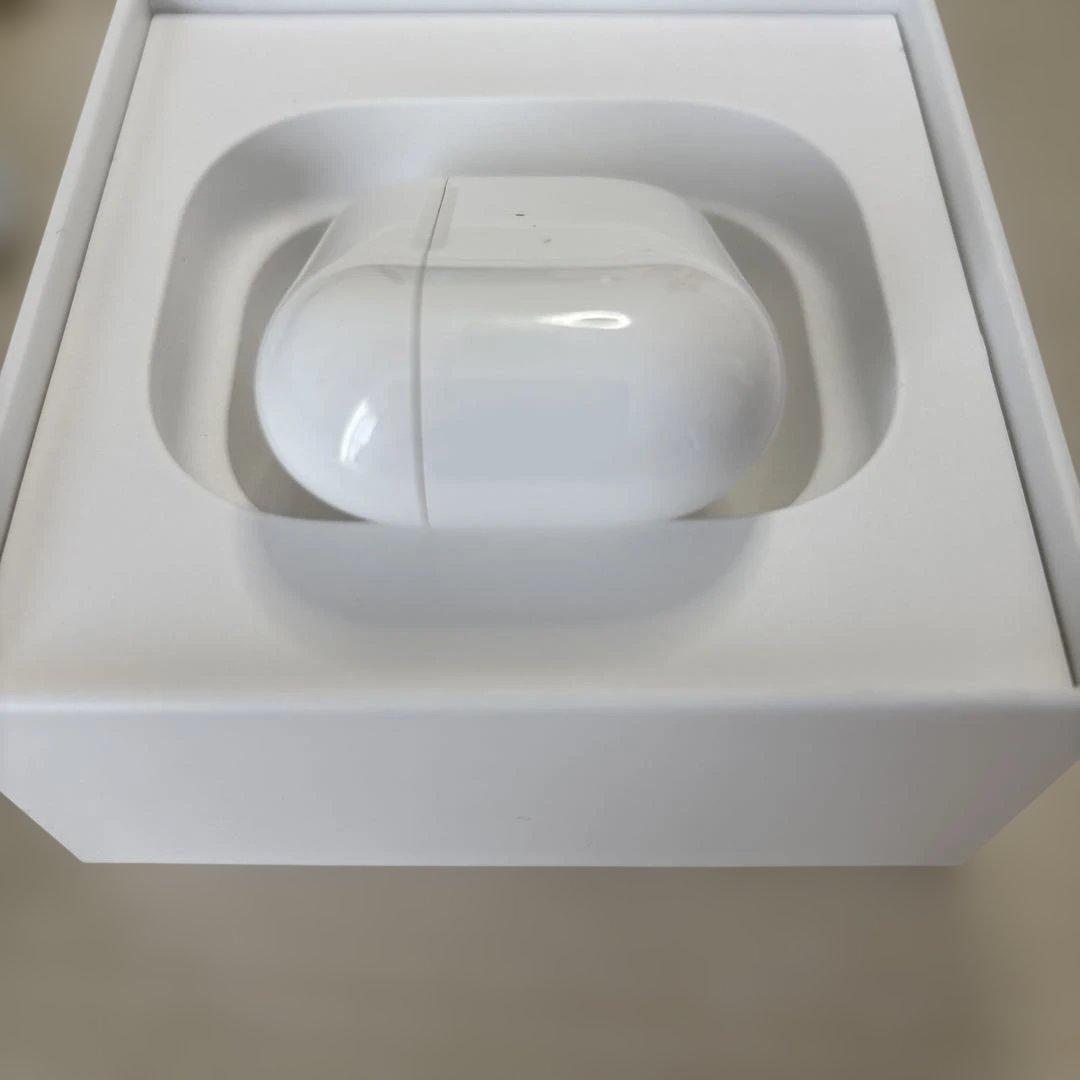 AirPods Pro 第二世代　ライトニングタイプ