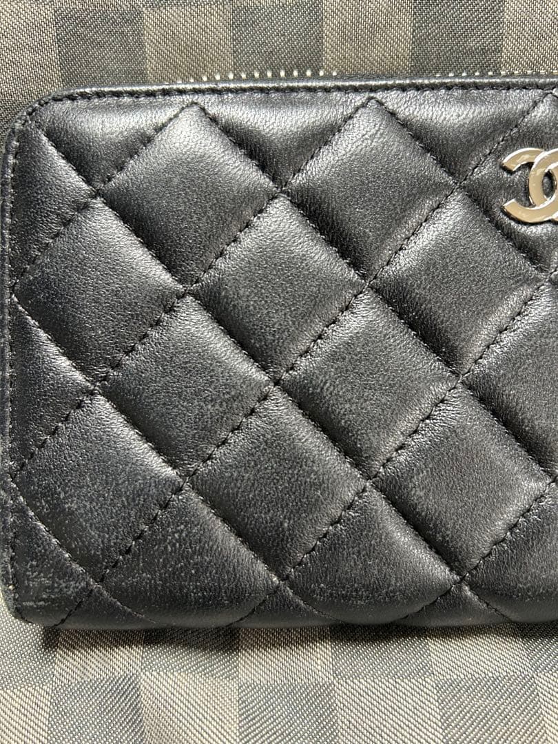 CHANEL キルティング ブラック長財布