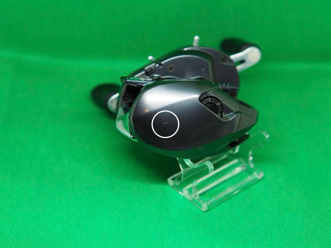 【日本製】 超美品 シマノ 15アルデバラン50 右ハンドル 自重135g