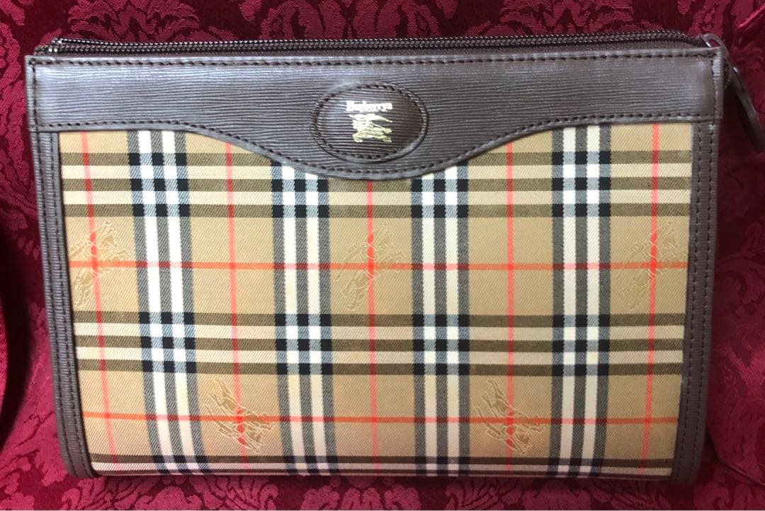 【極美品】バーバリー★ノバチェック★シャドーホース★ホースロゴ★クラッチバッグ
