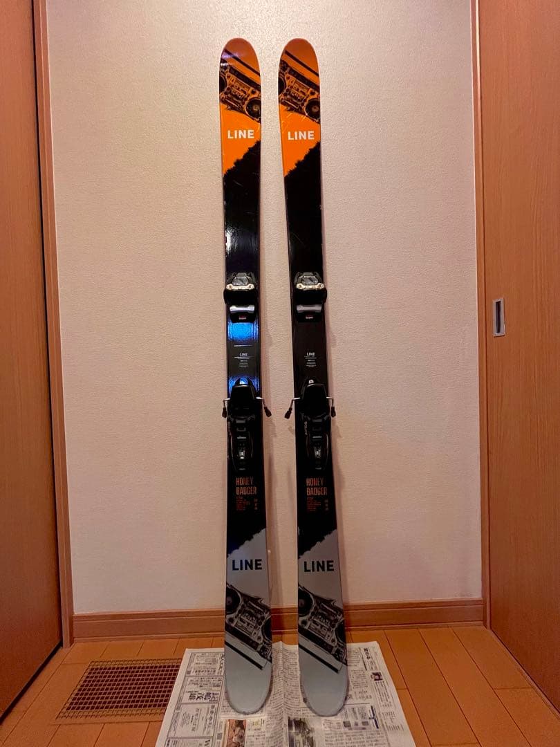 ナマケモノ　LINE スキー板　Marker Squire11