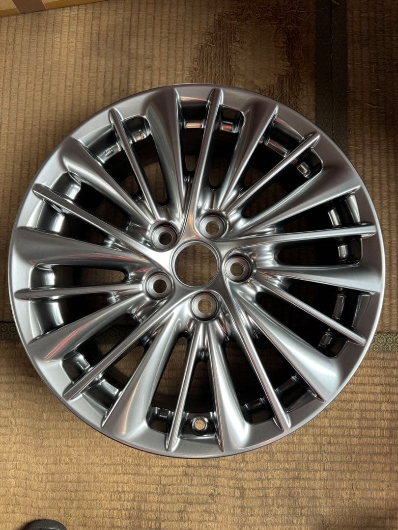 30アルファード純正ホイール1本　新品未使用　品番4261A-58050