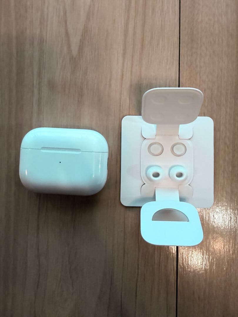 AirPods 第二世代　USB-Cタイプ　イヤーチップ付き