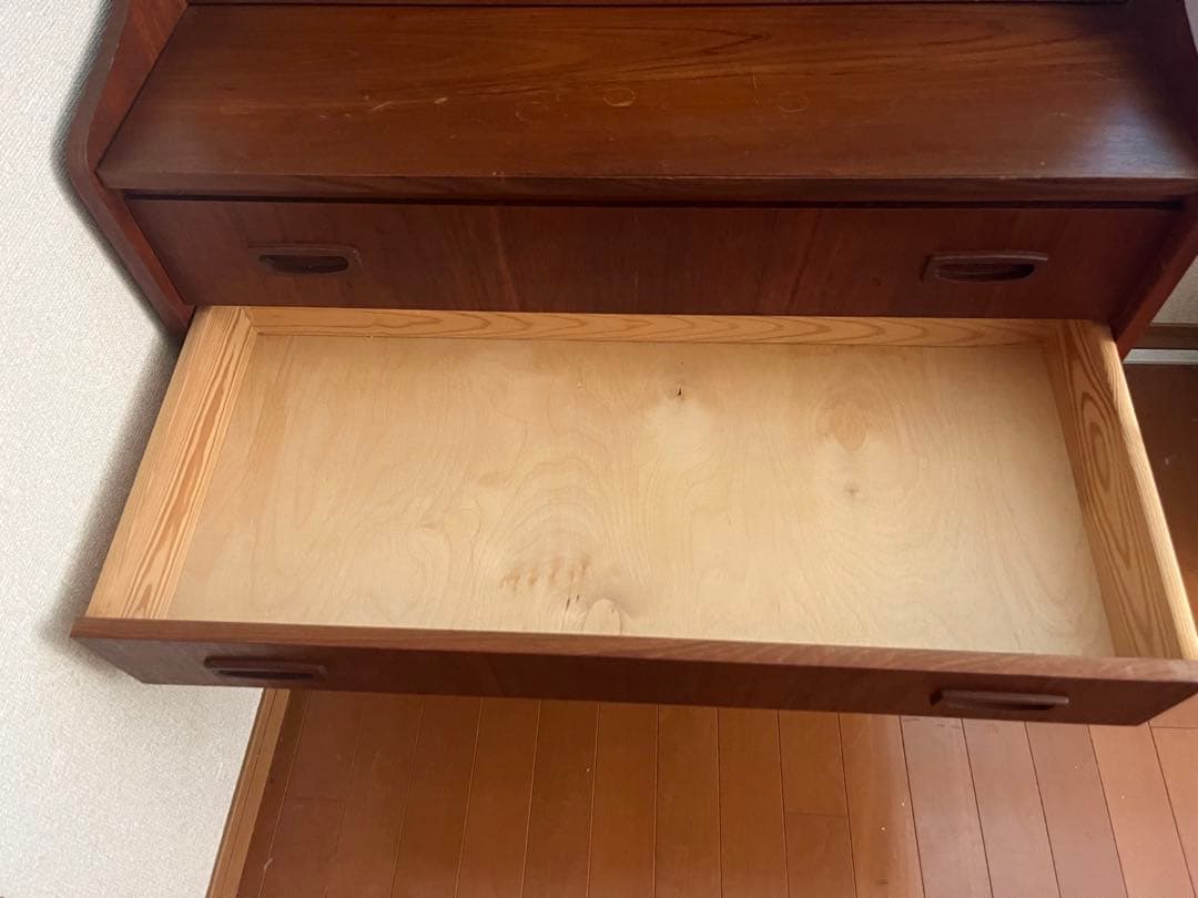 限定値下げしました。ヴィンテージ￼ライティングビューロ　チーク材　デンマーク製