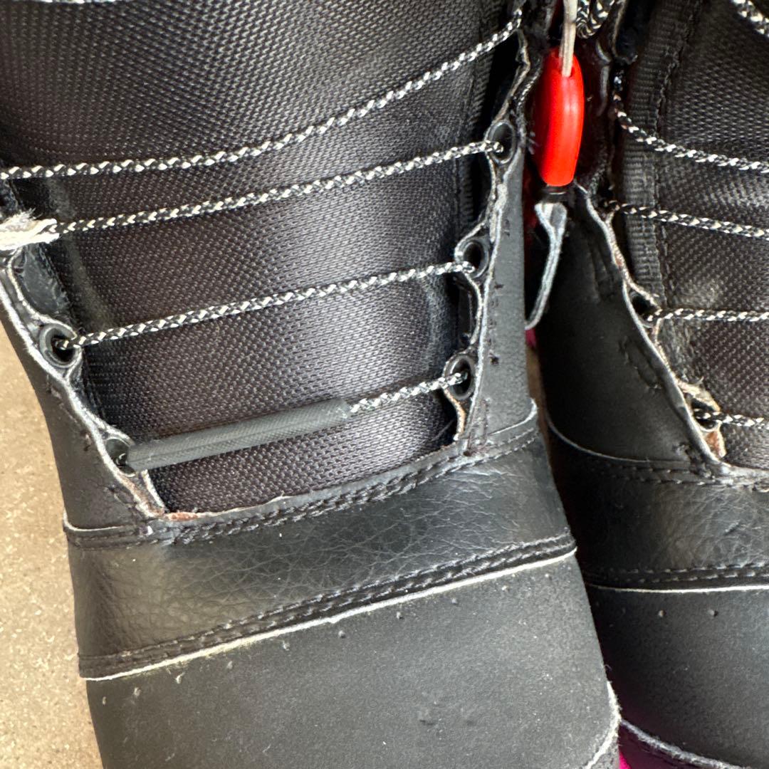 Burton MINT ASIAN FIT女性用スノーボードブーツ