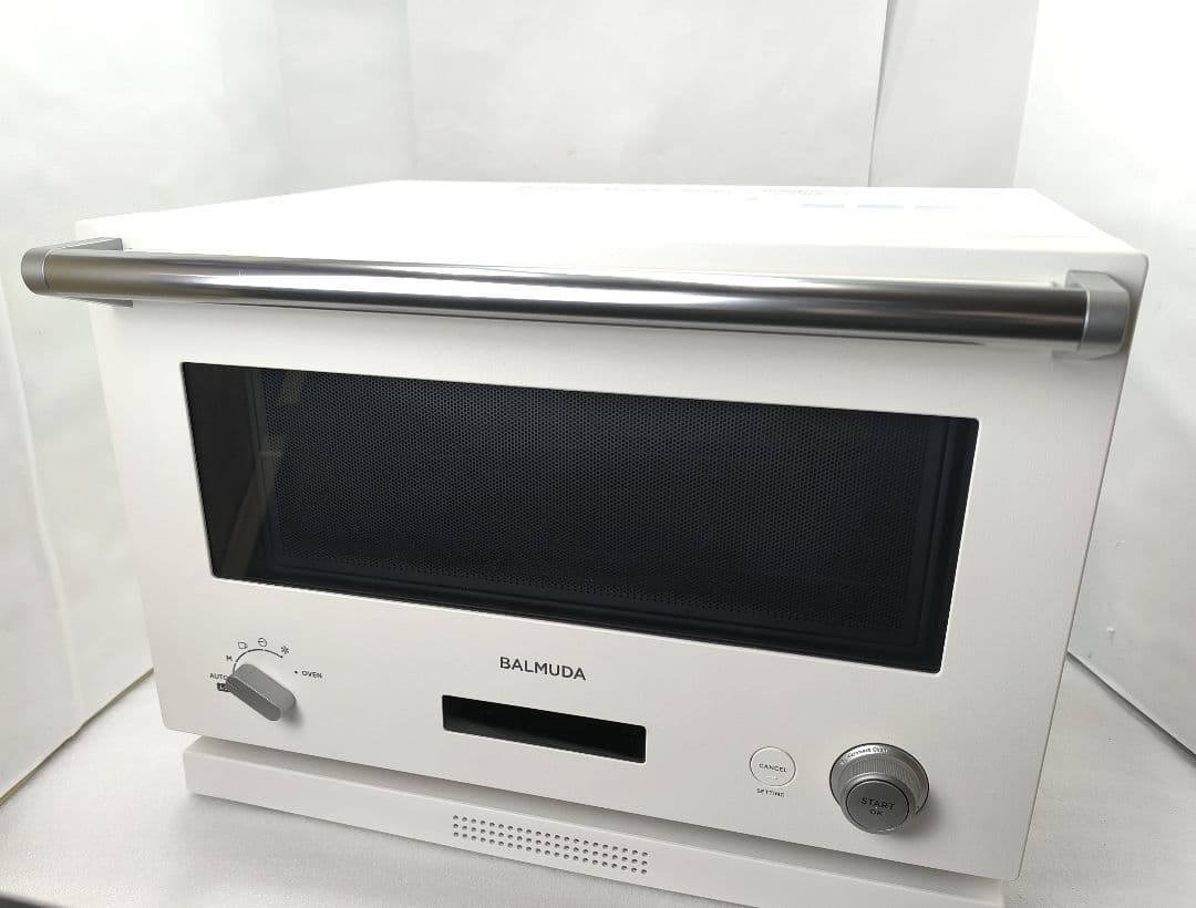 22年製 バルミューダデザイン　オーブンレンジ　K04A　ホワイト