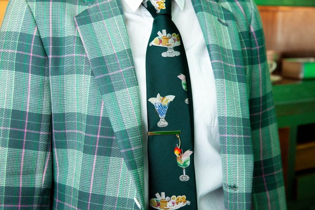 ジラフ　ネクタイ　喫茶ジラフコラボ　パフェ