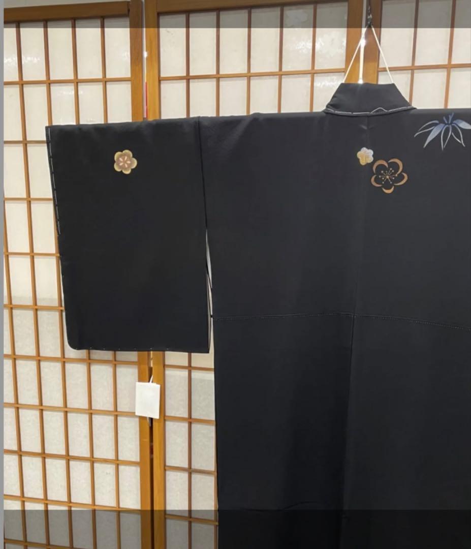 世界に一枚‼︎ 付下げ訪問着‼︎ 黒地・梅と笹（手描き）