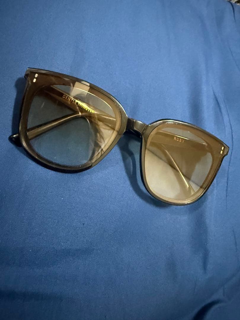 ヴ*ル様 ジェントルモンスターROSY01 (BRG)サングラス