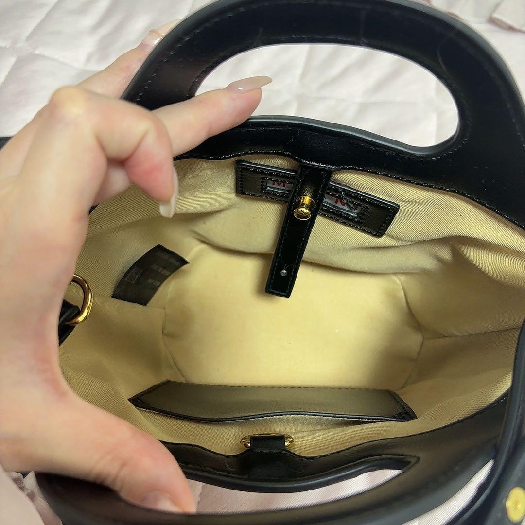 【最短7/24発送】MARNI かごバッグ 黒とベージュ