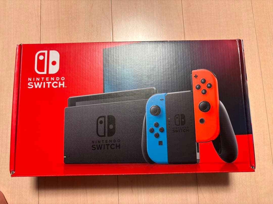 Nintendo Switch 本体 青赤 付属品付き　スヌーピーケース付き