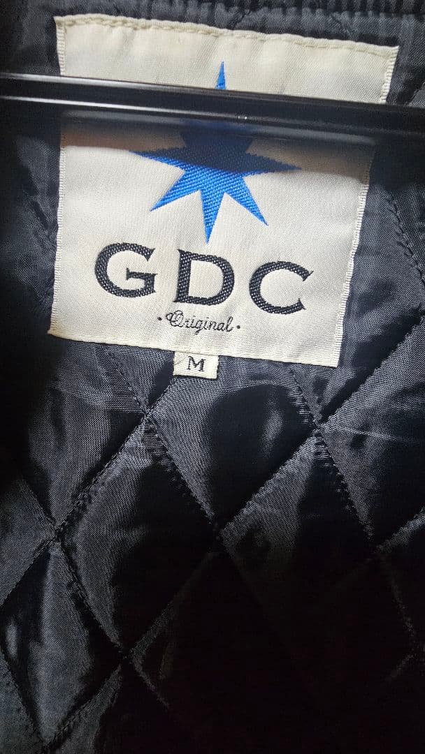 希少GDC ブラック スタジャン Mサイズ