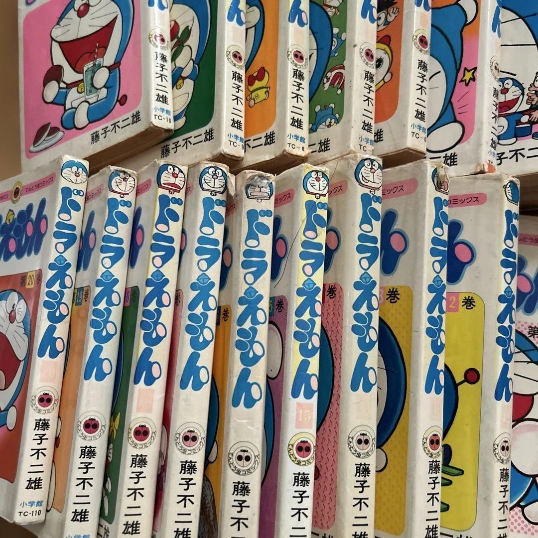ドラえもん　１巻から４３巻 　４２巻のみなし　初版あり
