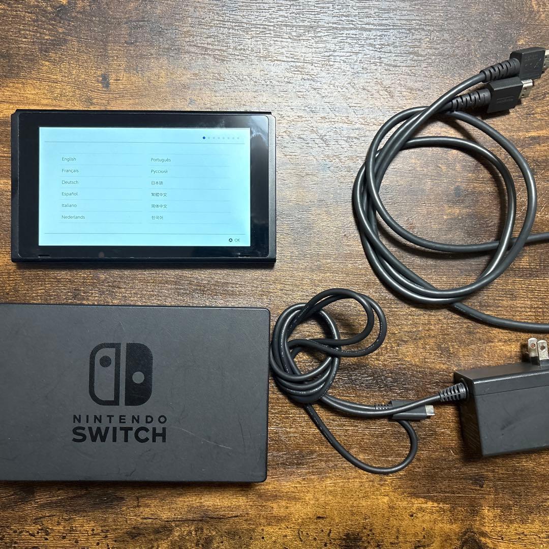 Nintendo Switch 本体　Joy-Conなし　初期化済