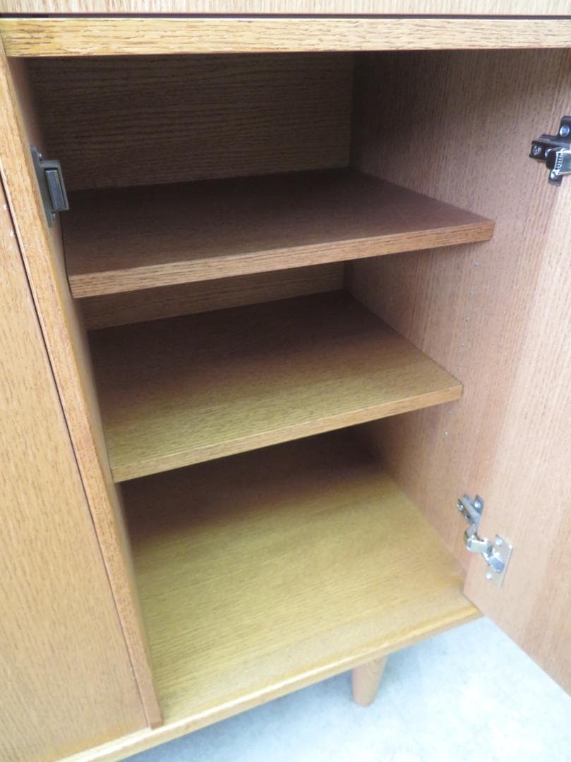 美品■モモナチュラル■VENT■レッドオーク■キッチンボード■食器棚■モダン■