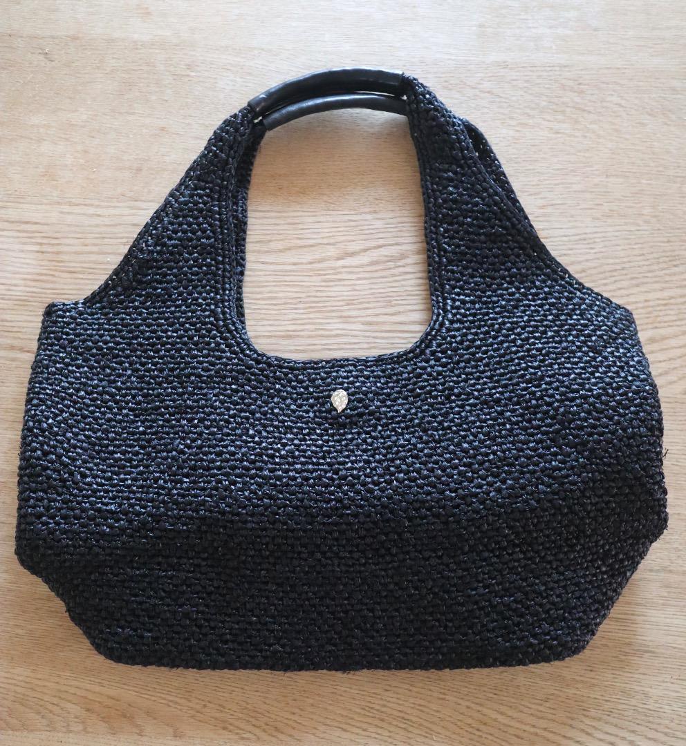 HELEN KAMINSKI　ヘレンカミンスキー　黒のラフィアバッグ