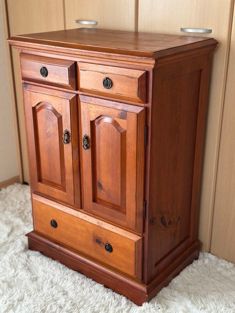 【サイドチェスト】木製　サイドボード　収納棚　電話台　飾り台　インテリア◎