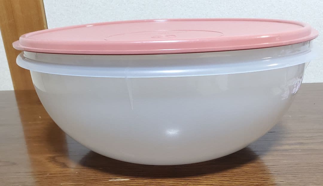 【新品】タッパーウェア　スーパーミックスボール 特大 (蓋付きボール)