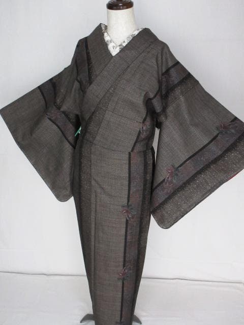 新古品！純泥染＊７マルキ＊本場奄美大島紬＊友原織物＊着物＊１６０ｃｍ＊裄６４