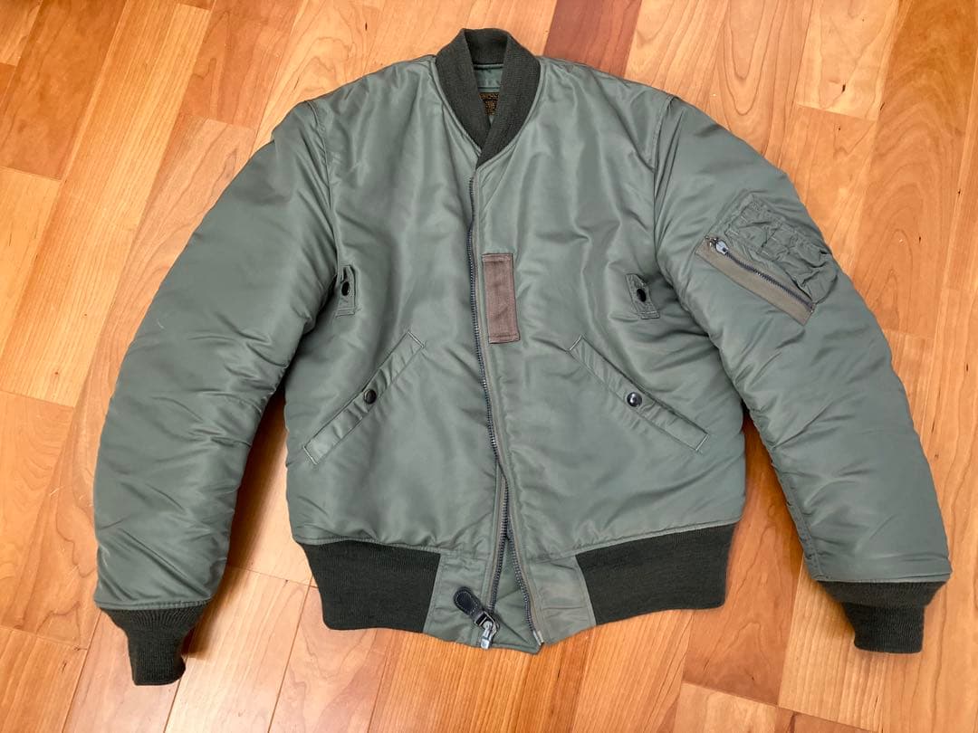 バズリクソンズ　MA-1 MIL-J-8279 Mサイズ　BR13573