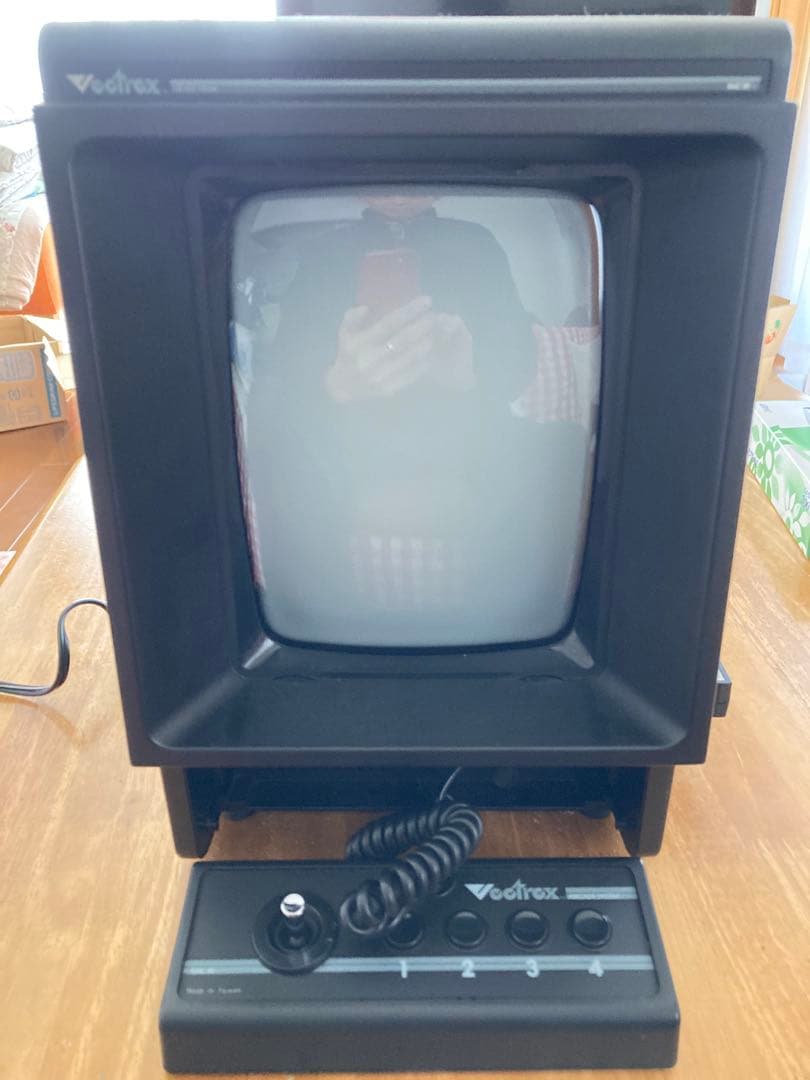 ひ*さ様 動作確認済み　VECTREX香港製　マルチカート付　海外版光速船