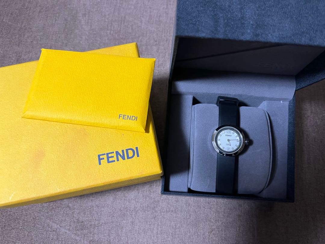 稼働中！FENDI アナログ腕時計 ブラック