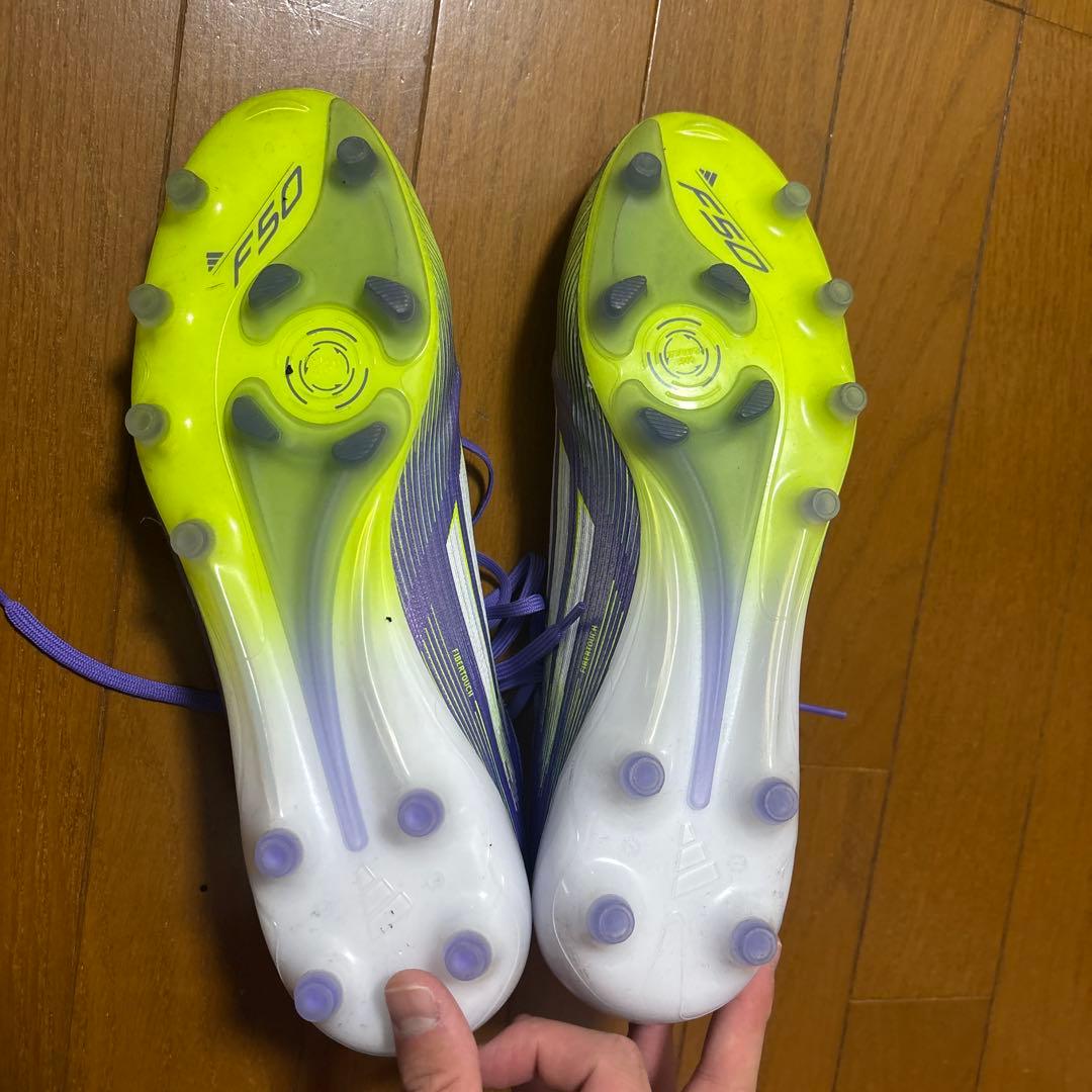 F50 サッカーシューズ スパイク 紫/緑