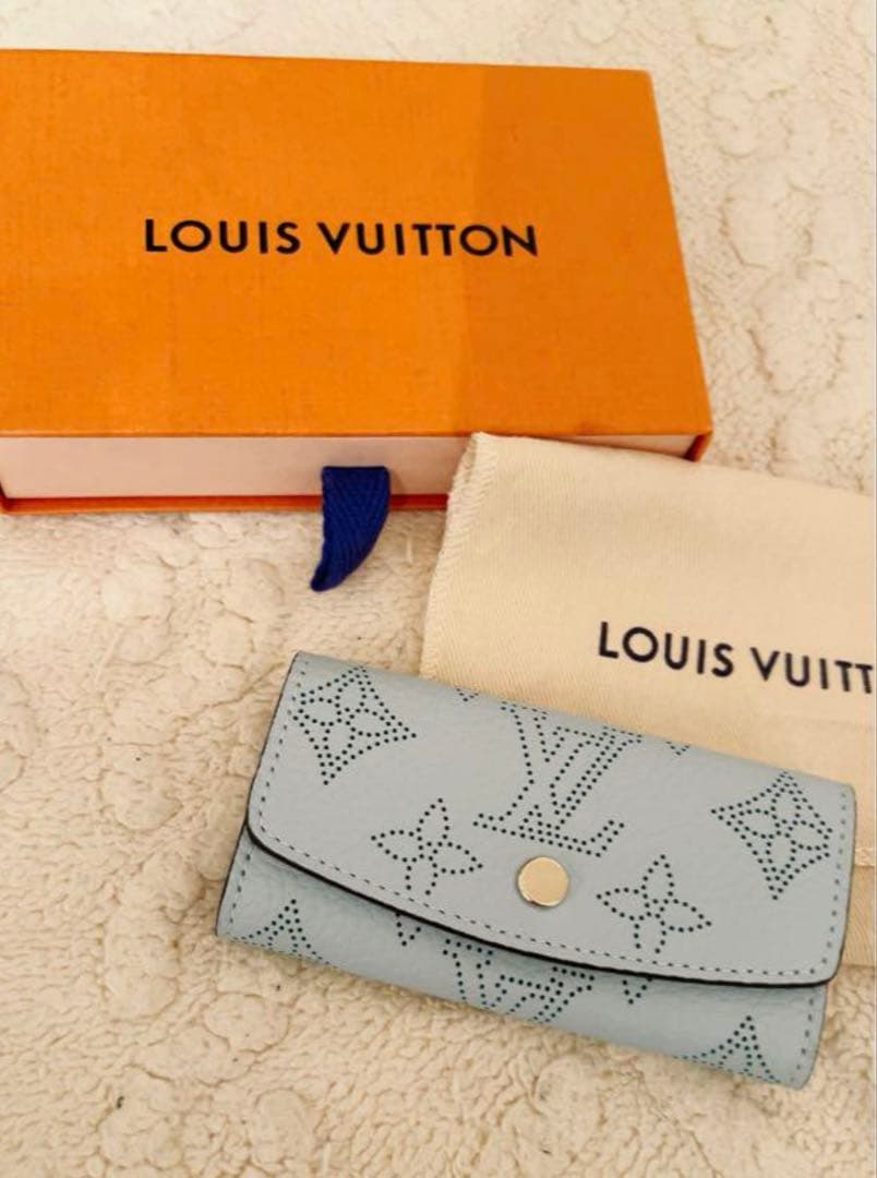 LOUIS VUITTON 水色 キーケース日本限定