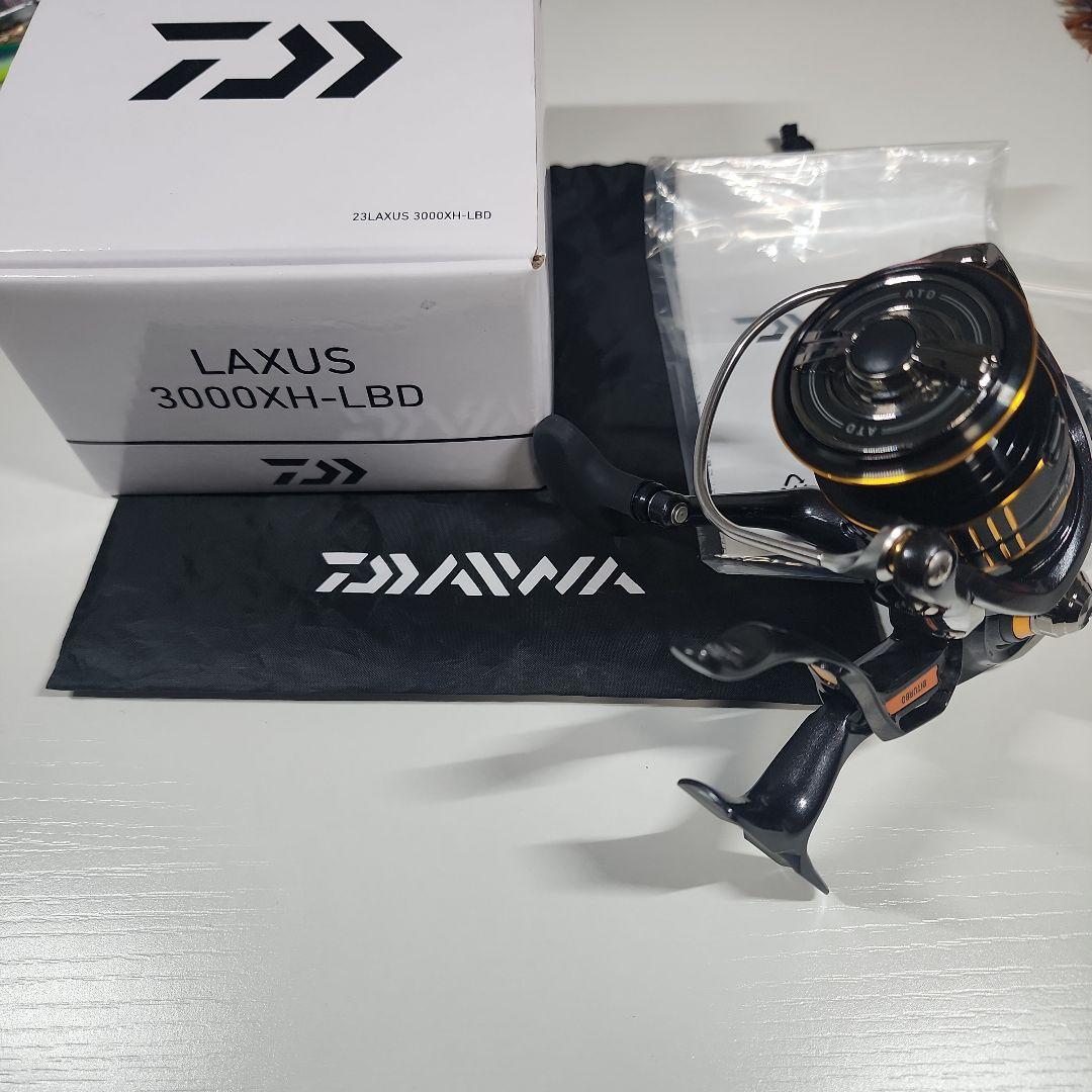 DAIWA ラグザス 3000XH-LBD スピニングリール　傷あり　ダイワ